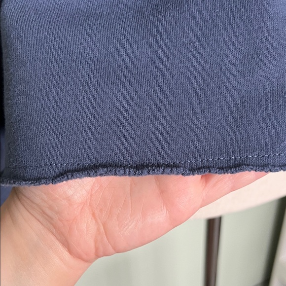 Grayson/Threads Soft Navy Crewneck Sweatshirt - Picture 3 of 4